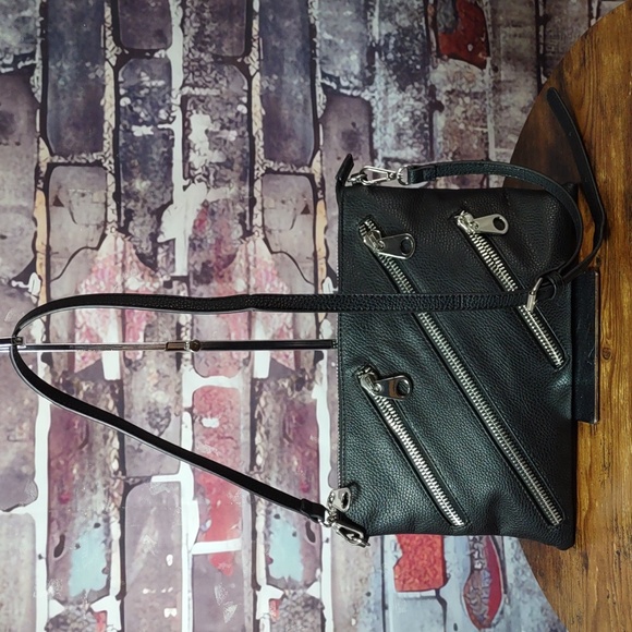 Clutch/Crossbody Faux Leather Zipper Bag - Picture 2 of 5